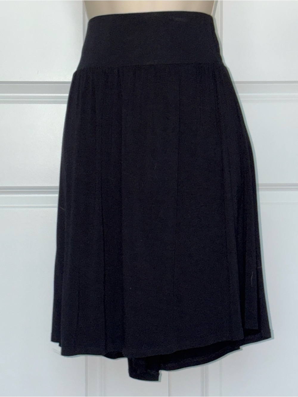 Lane Bryant size 14/16 Black Midi Skirt - Classic Flared Design